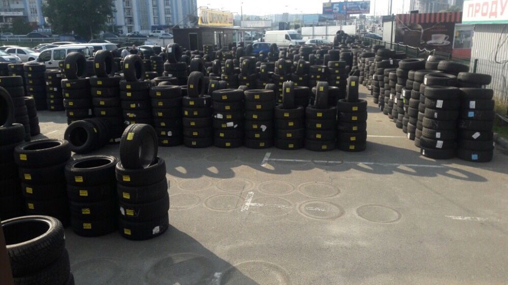 Шины лето 235///45/17 пара Pirelli.склад.