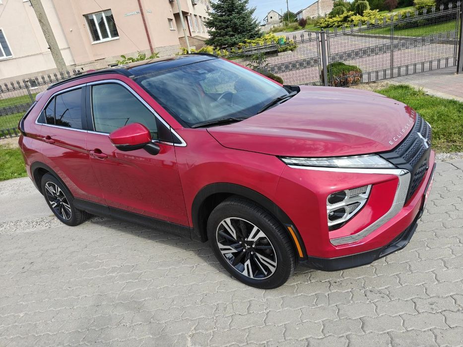 Mitsubishi eclipse cross 23-го року