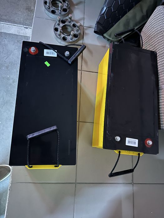 Акрумляторы 200Аh