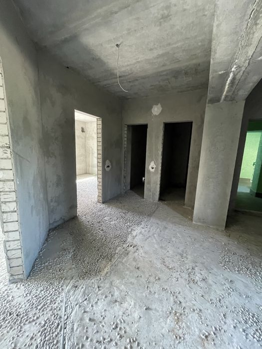 Продаю 3к .кв. новострой в центре Садовая