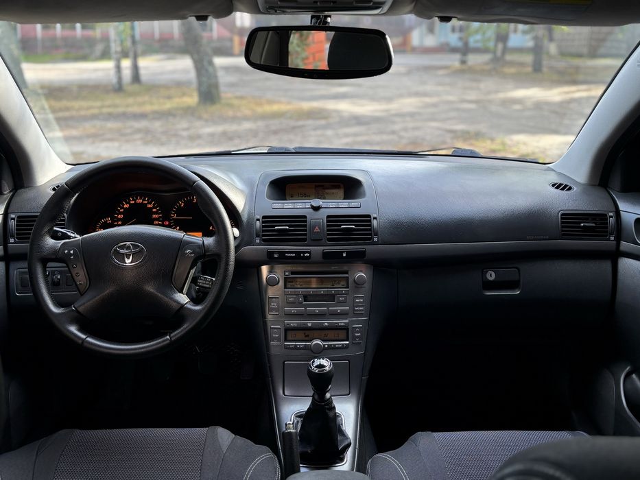 Продам Toyota Avensis 2.2 dizel