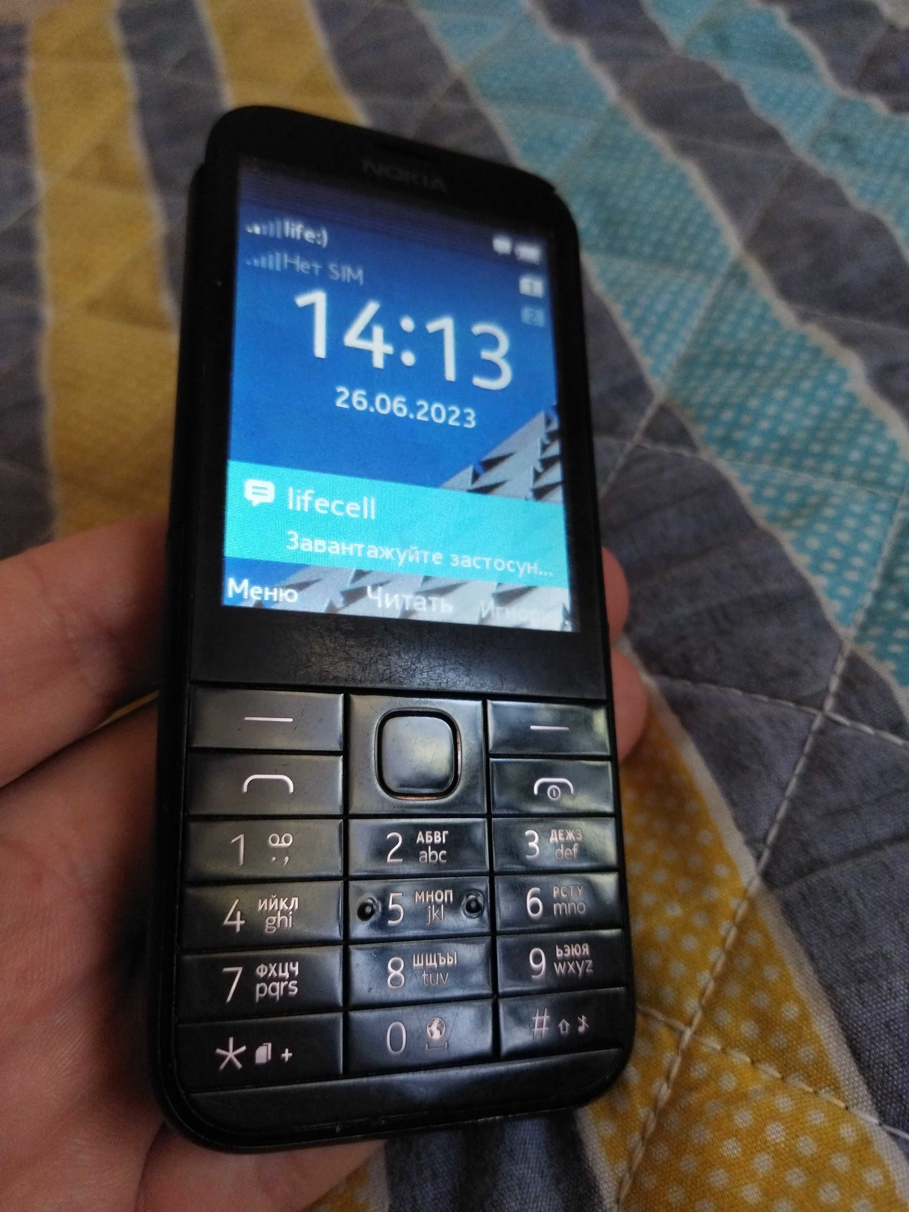 Nokia 225 (rm-1011) dual sim+кабель для зарядки Хорошо ловит Сеть