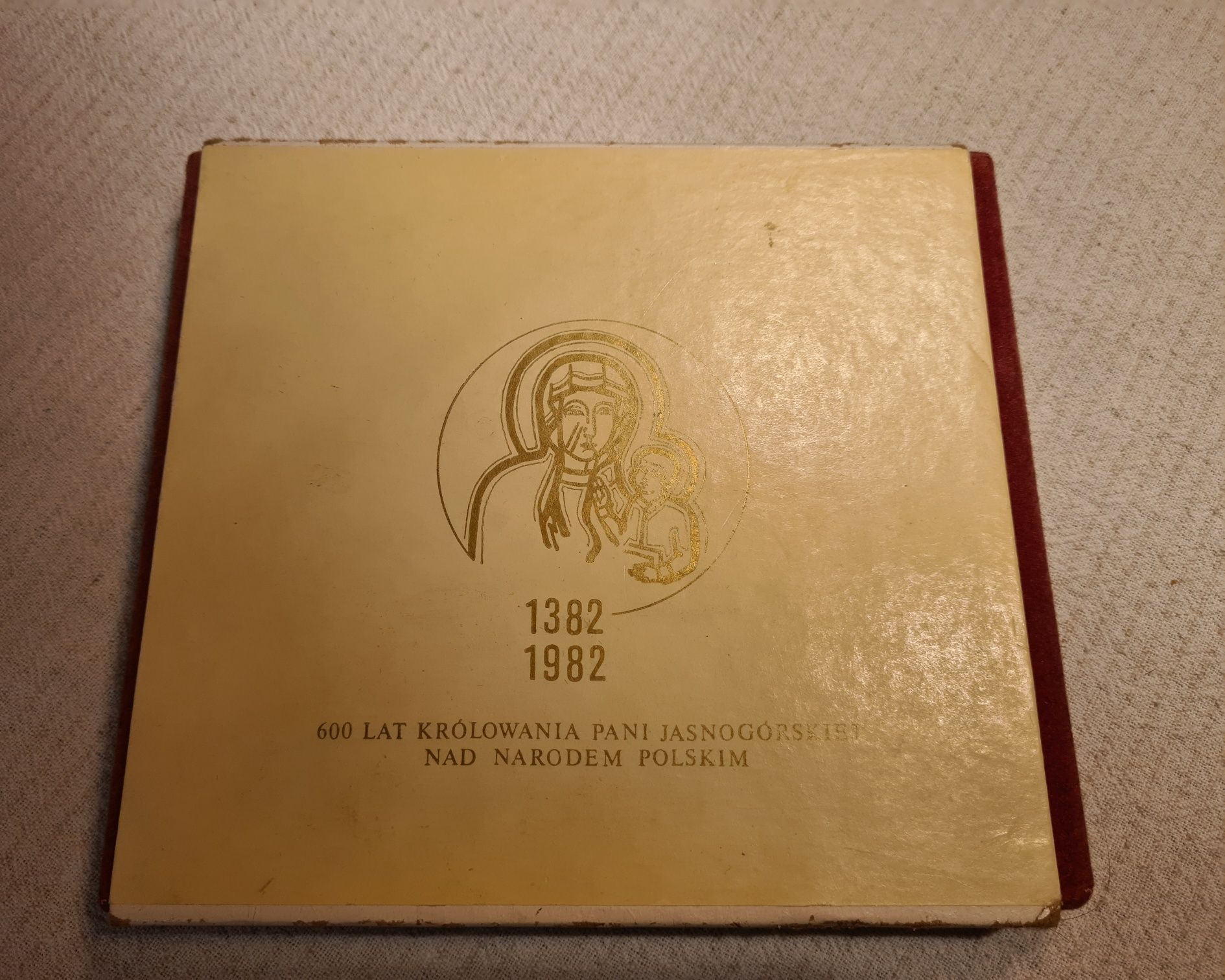 Komplet - Medale okolicznościowe 600 lat królowania Pani Jasnogórskiej