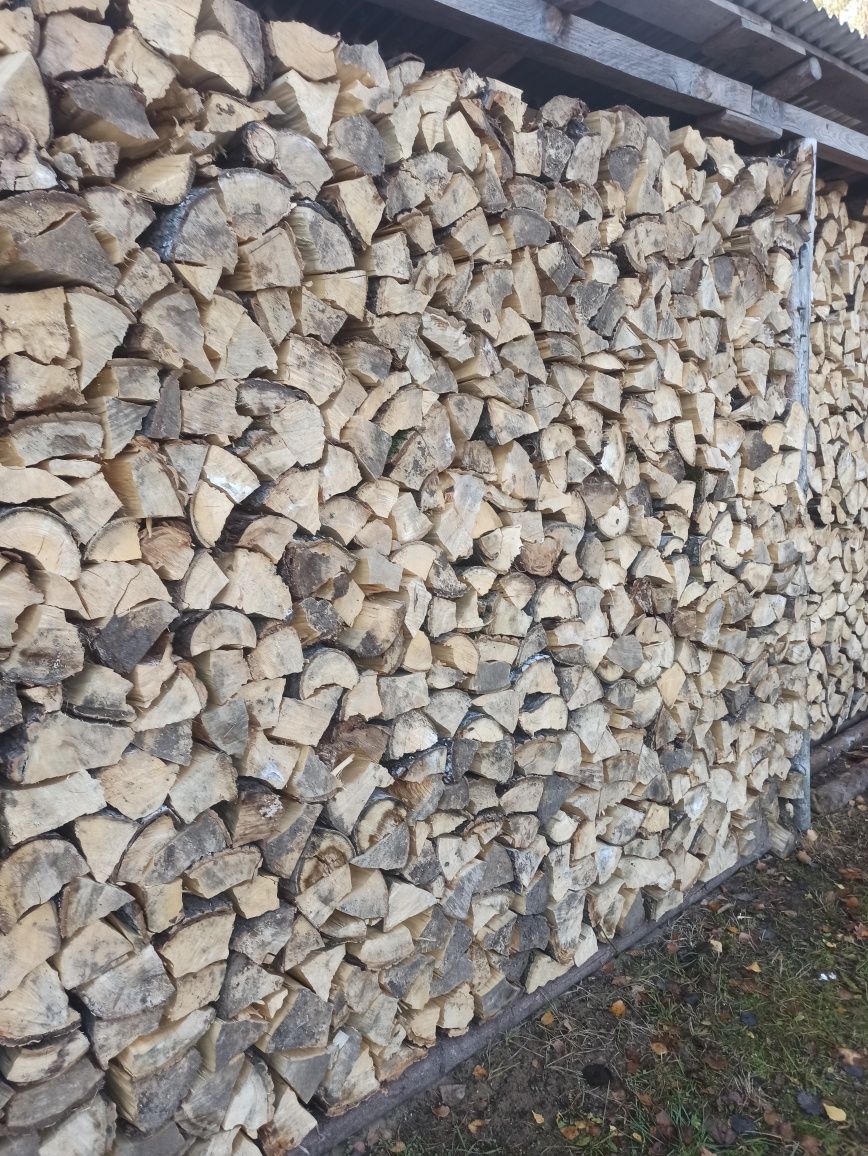 Drewno opałowe sezonowane