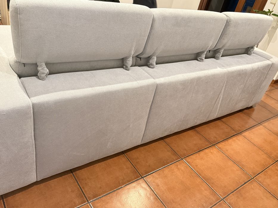 Sofá chaise-longue cinza KEEN