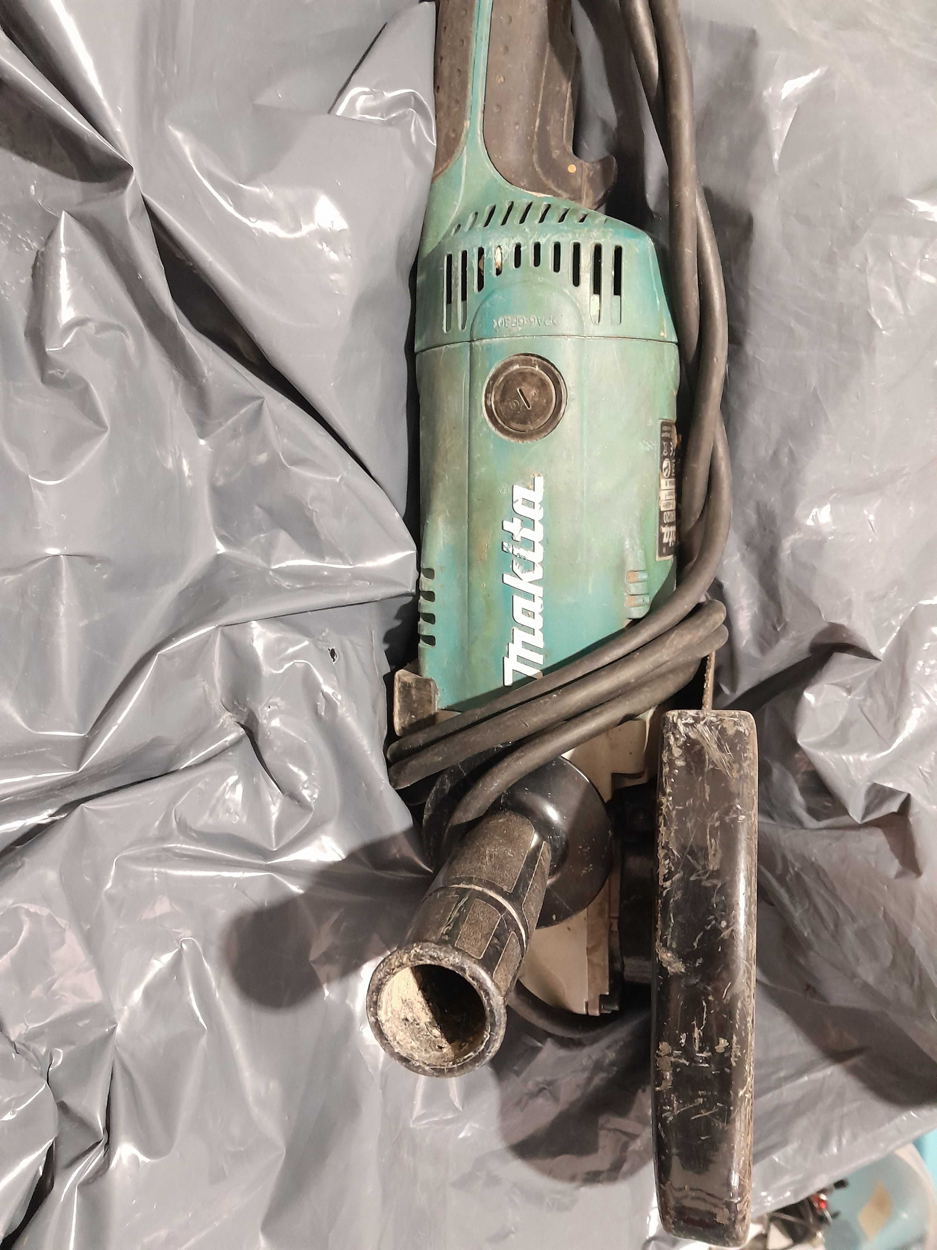 Rebarbadora makita