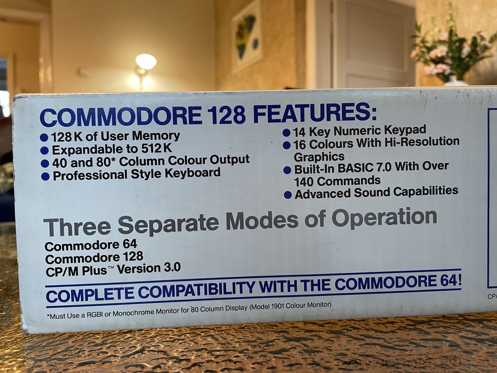 Commodore 128 dzialajacy_pełen zestaw