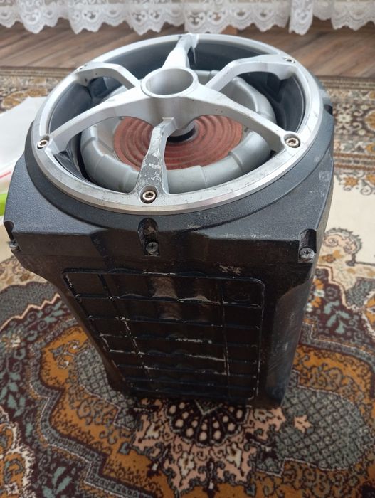 Продам активный сабвуфер pioneer 200W