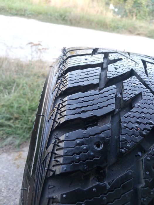 Зимняя резина с дисками 225/60 R17