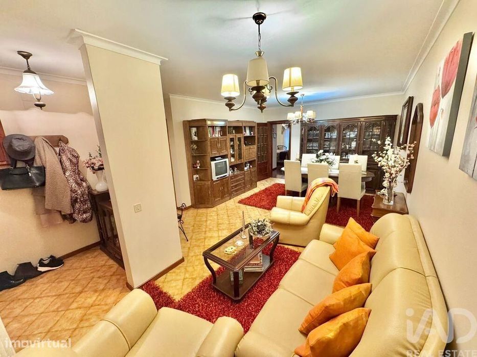 Apartamento T2 em Valença, Cristelo Covo e Arão de 90,00 m2