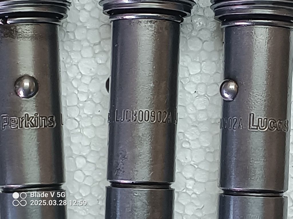 Pompa wtryskowa Lucas 8921A294T oraz wtryski massey ferguson 6260