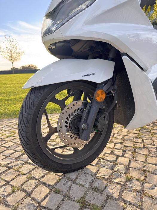 Honda pcx 2021 (Ótimo Estado)