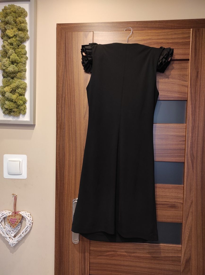 Czarna elegancka sukienka r 38