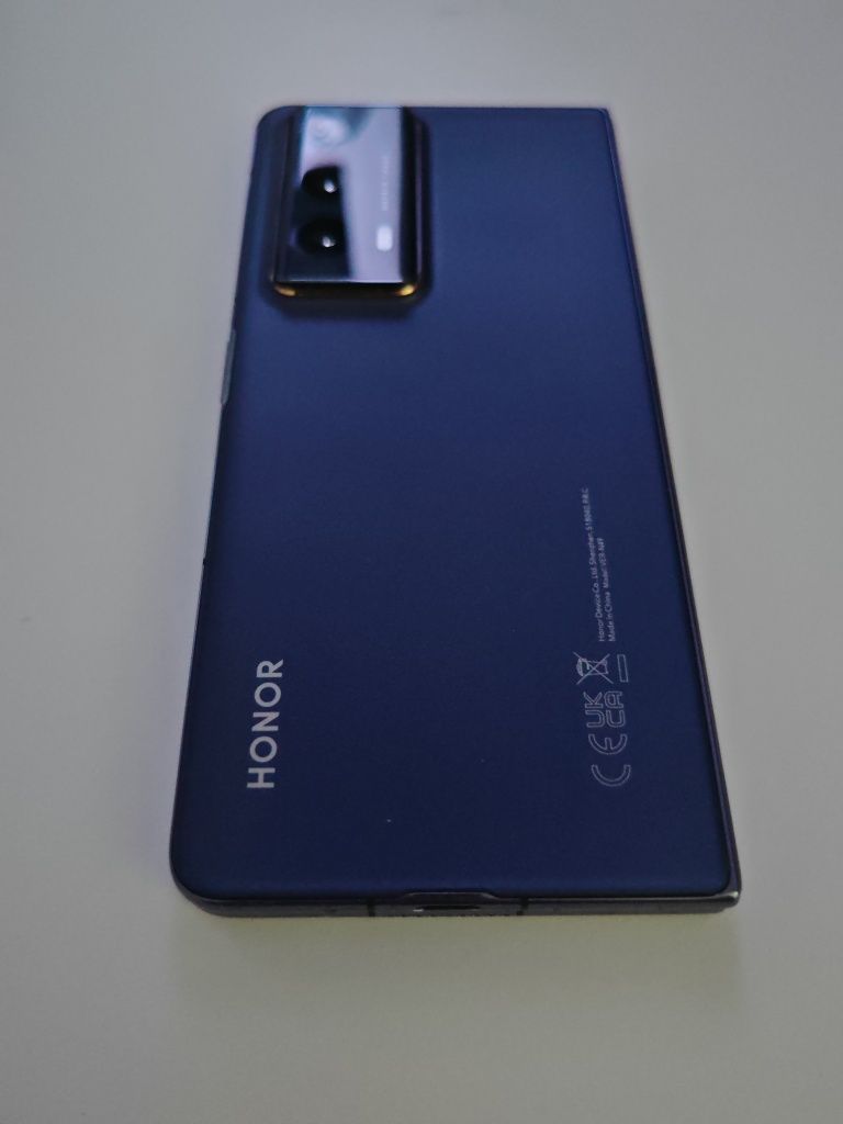 Honor Magic V2 em bom estado