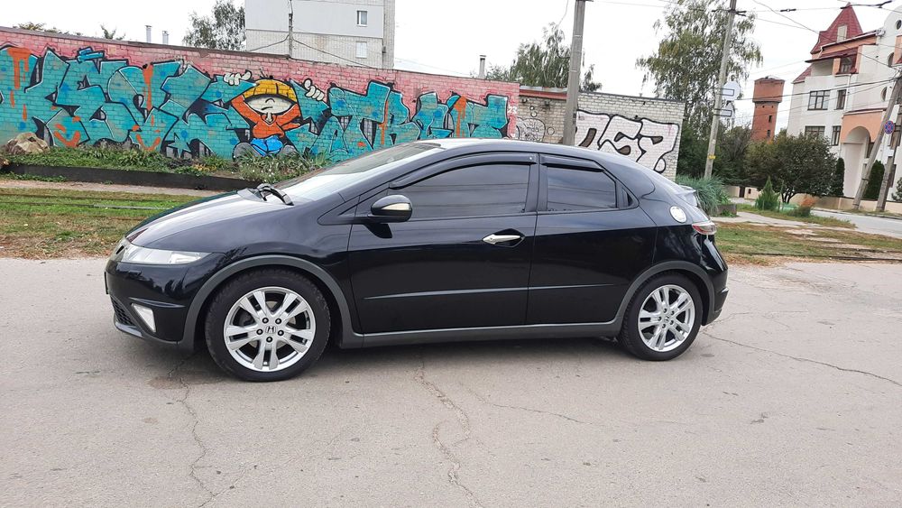 Honda Civic 5D 2010 р 1.8 АТ газ 96000 км пробіг