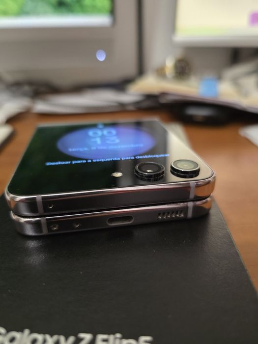 Samsung Z flip 5 com garantia