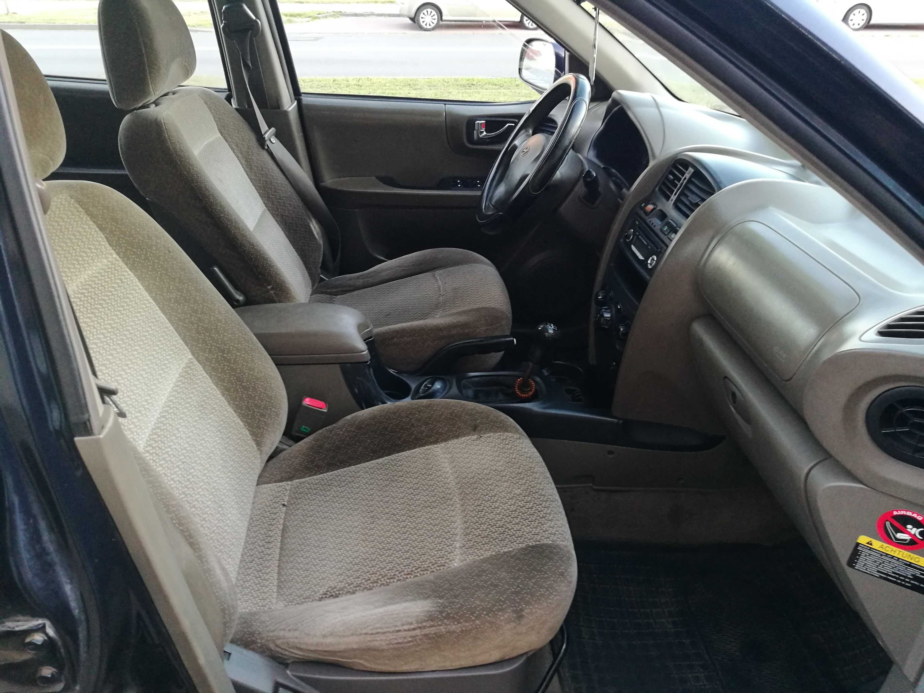 dobrze jeżdżący SUV Hyundai Santa FE. rok 2004. poj 2.0d. Ważne Opłaty