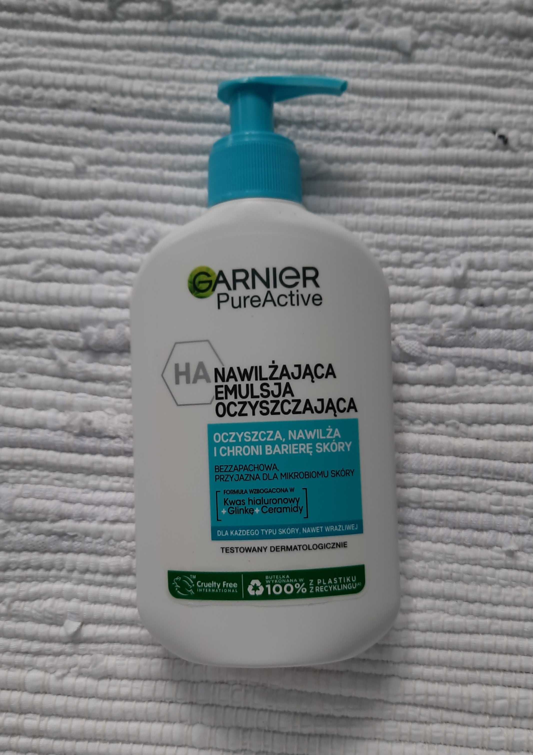 GARNIER nawilżająca emulsja oczyszczająca, 250 ml