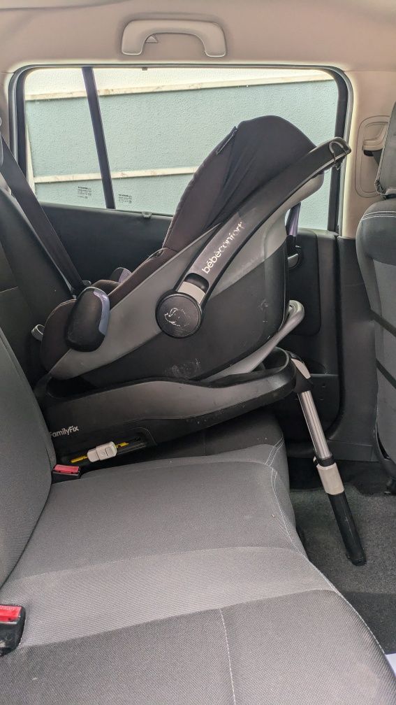 Cadeira auto grupo 0+ com carrinho