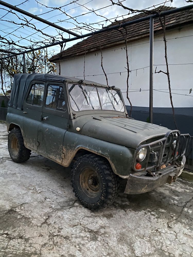 Уаз 469 на ходу нива ,лебітка шини болотяні цікавить обмін на квадроци