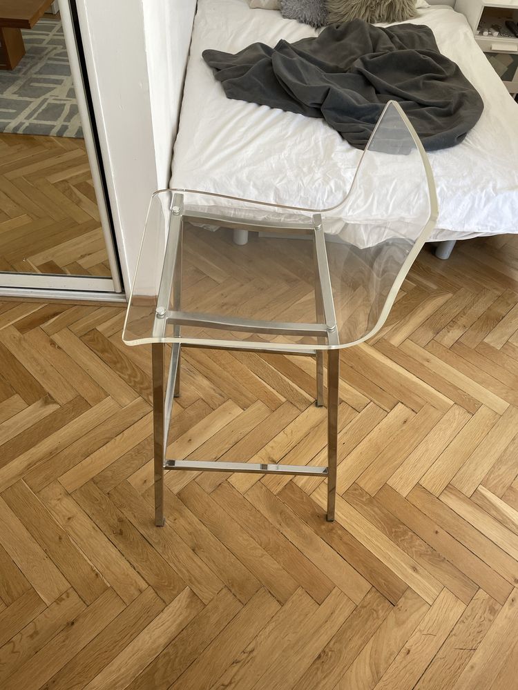 Hoker przezroczysty