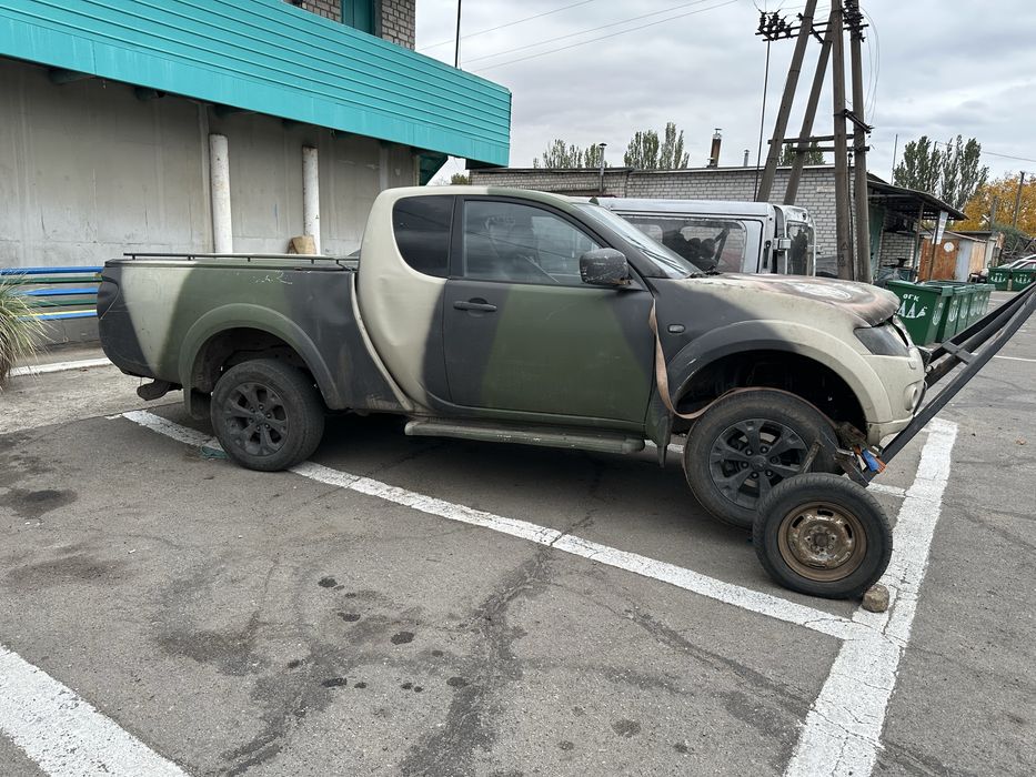 Разборка митсубиси L200