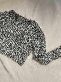 Krótki sweterek
