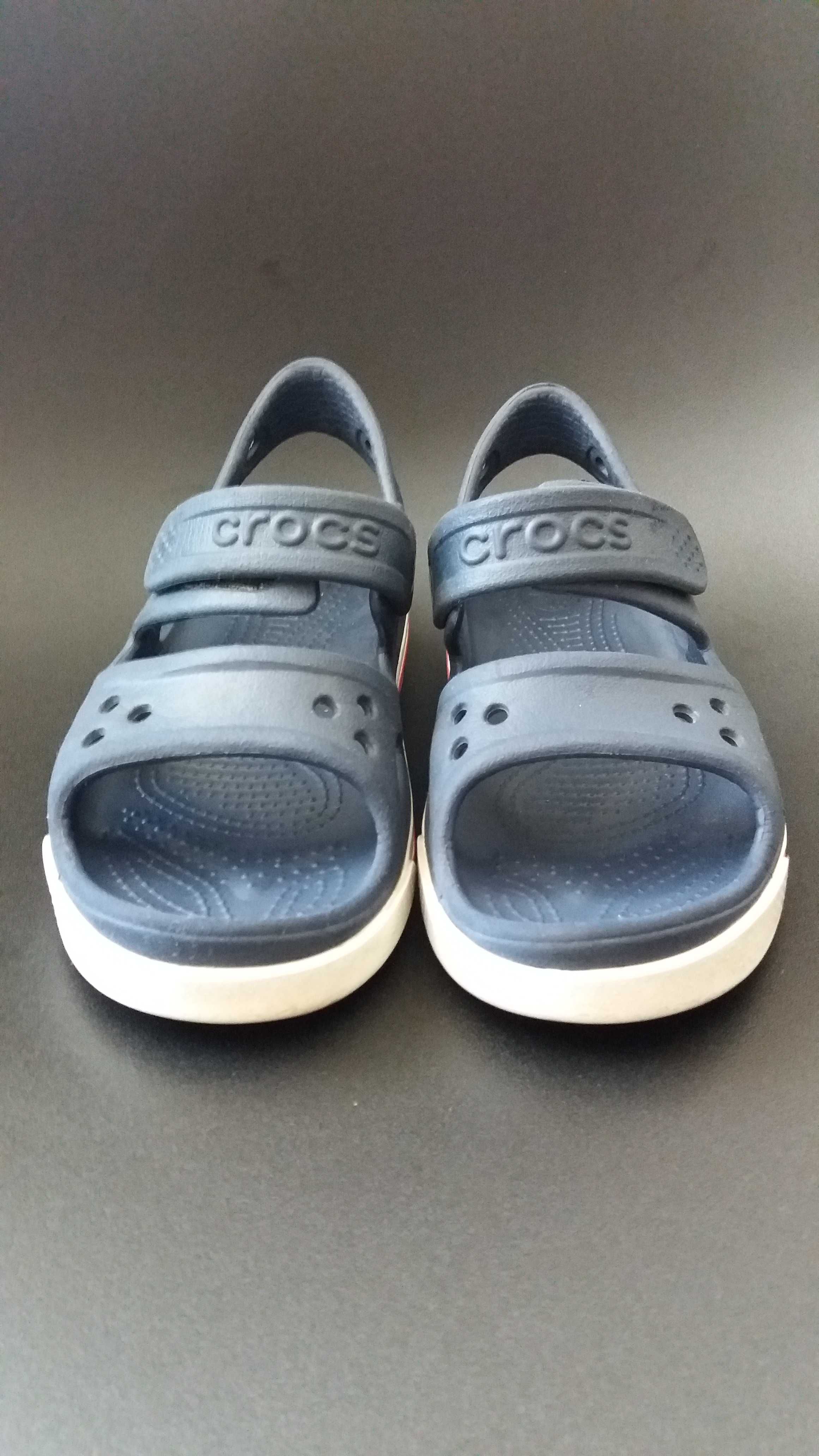 Босоножки сандалі crocs j1 
J2  geox