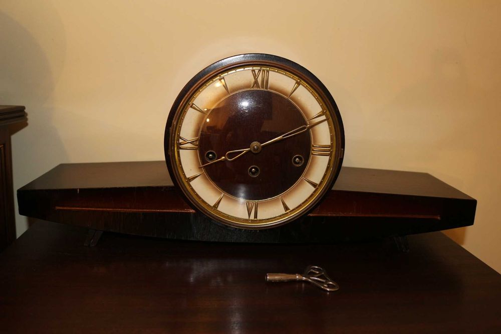 Antigo Relógio de mesa Lord Mecânico Napoleão