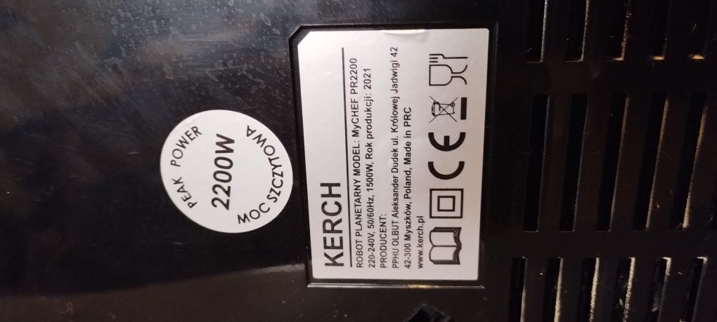 Mocny mikser planetarny, robot kuchenny Kerch 
O dużej mocy 2200 W.