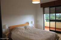 455976 - Quarto com cama de casal, com varanda, em apartamento com...