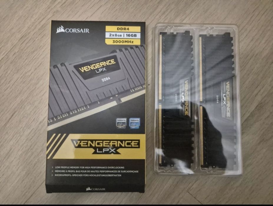 Pamięć Corsair Vengeance LPX DDR4 16GB 3000MHz CL16 CMK16GX4M2D3000C16