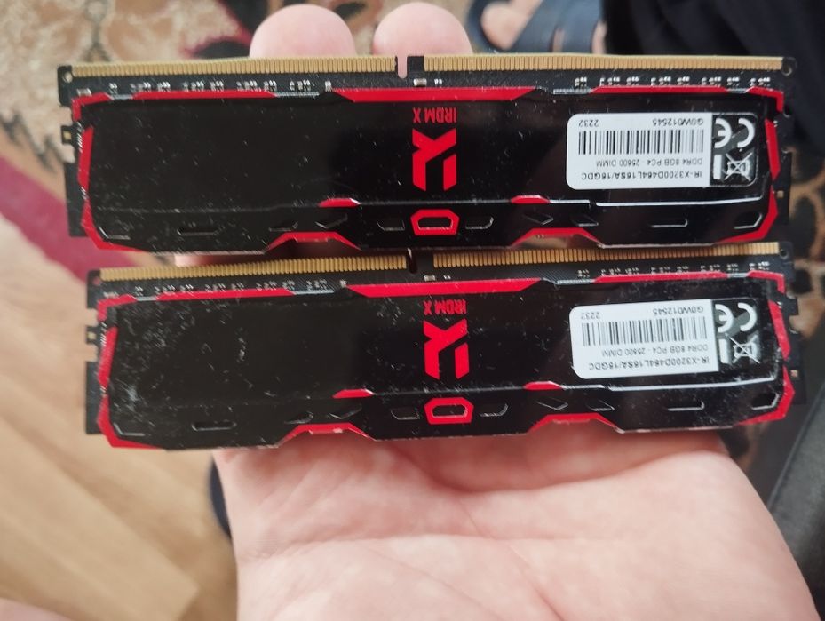 Płyta główna I pamięć ram