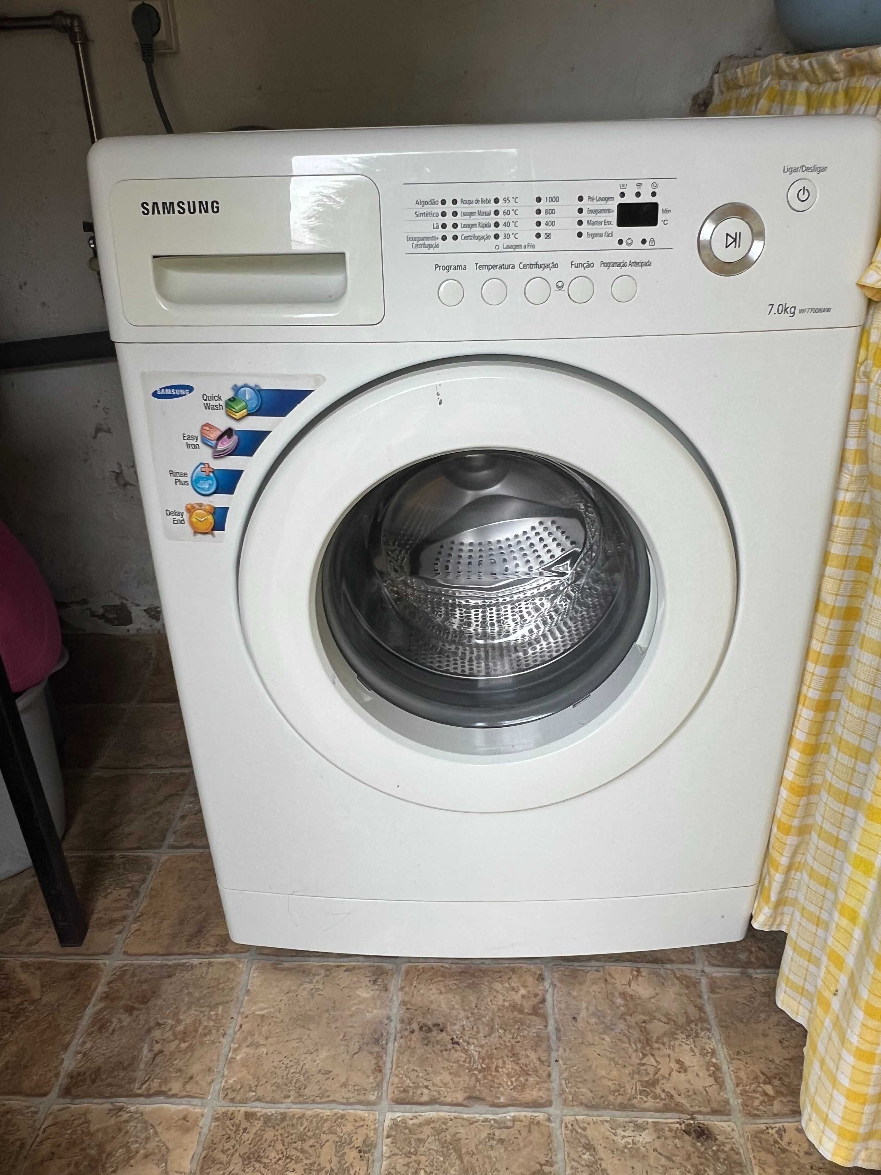 Máquina de Lavar Roupa Samsung