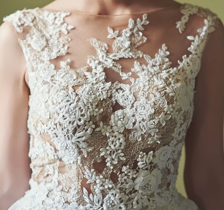 Pronovias Ofelia 36 S koronka tiul siateczka rozmiar S rozkloszowana