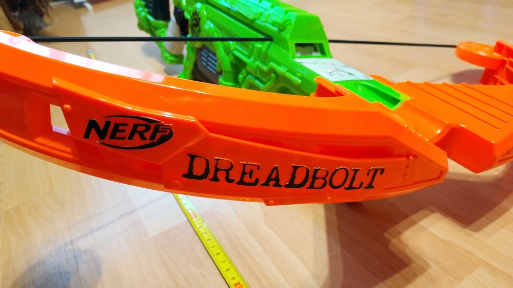 Бластер Nerf Zombie Strike DREADBOLT Нерф арбалет
