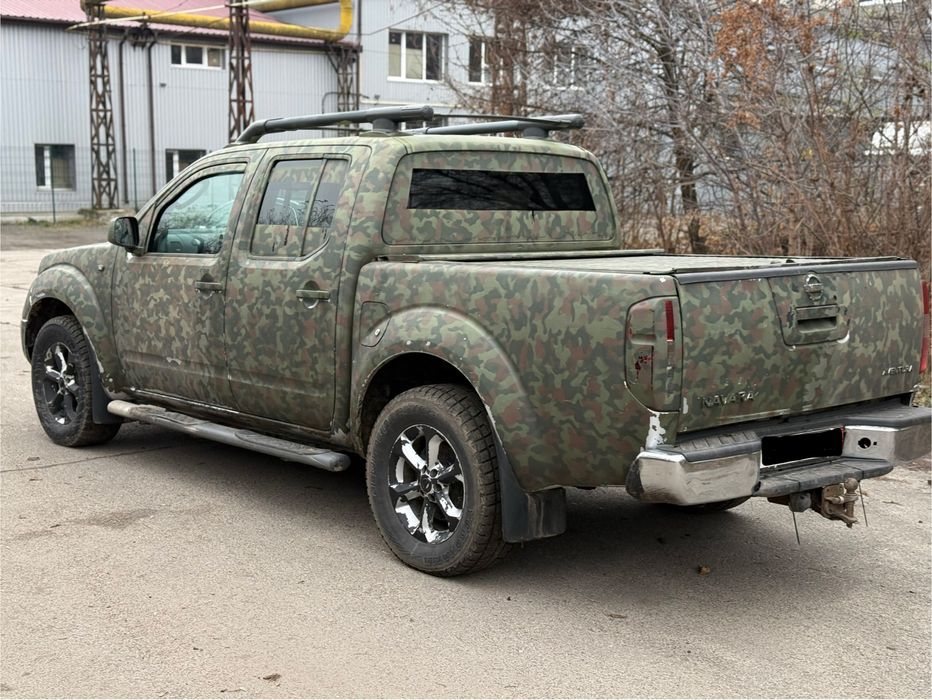 Nissan Navara D40 2007 год авто для ЗСУ