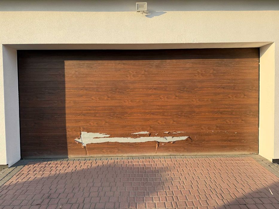 Brama garażowa 4700x2150 kolor Orzech