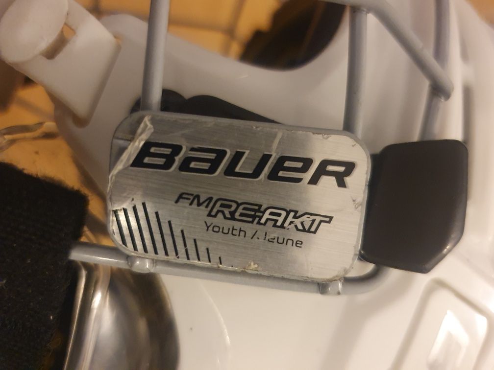 Bauer React 100 r Xs 49-54cm Kask Hokejowy Youth