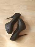 Buty szpilki koturna r40