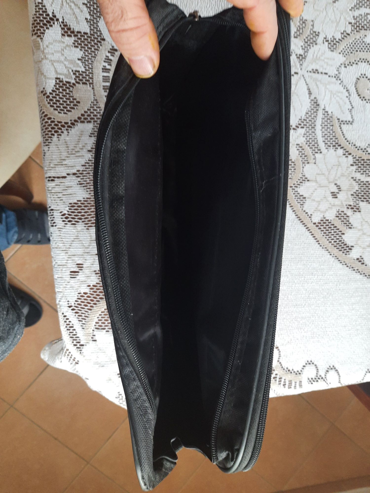 Torba męską na pasku  do pracy i nie tylko
