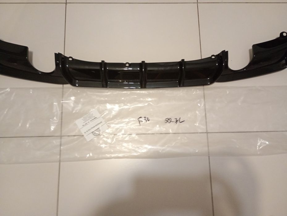 Dyfuzor bmw f30 i f31  mpakiet , połysk dokladaka zderzaka