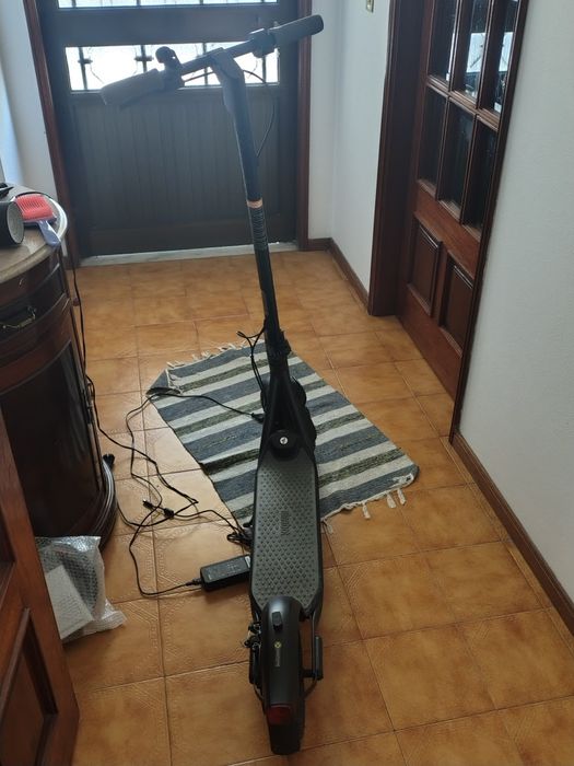 Vendo trotinete semi novo
