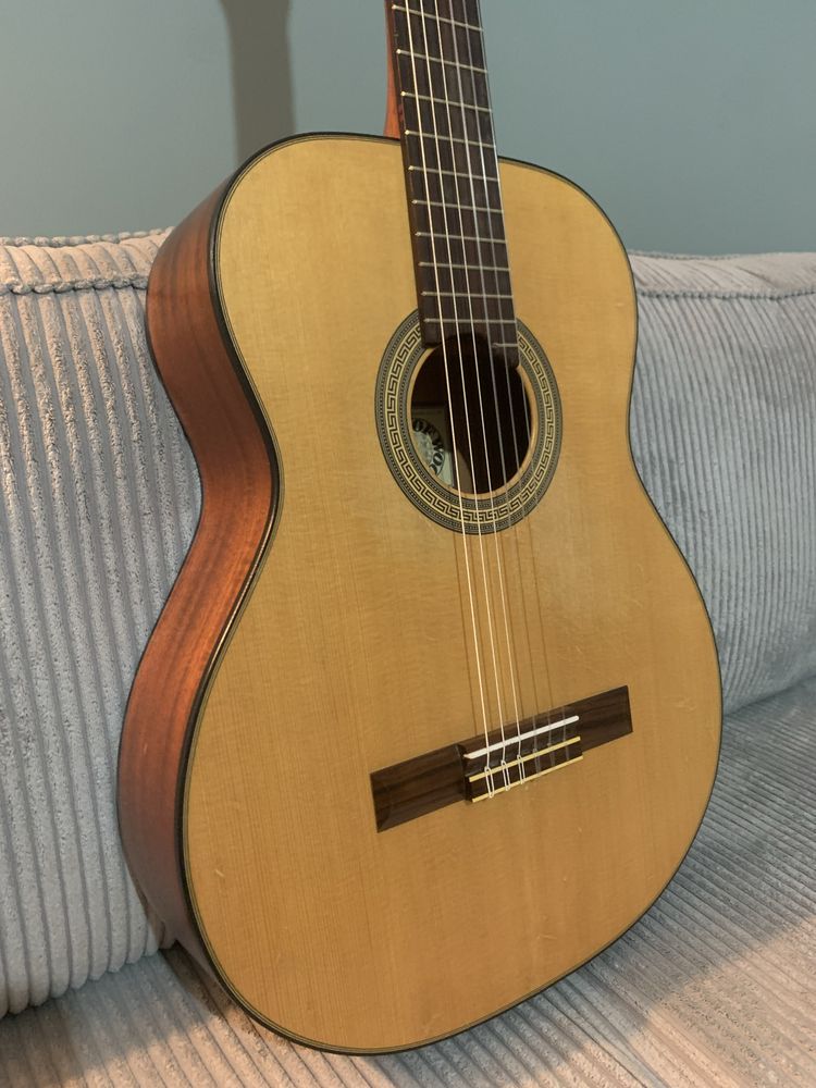 Stara gitara klasyczna Levin LG-17 lata 70 lite drewno
