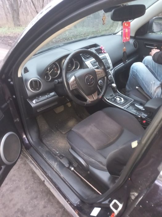 Продам  авто мазда 6