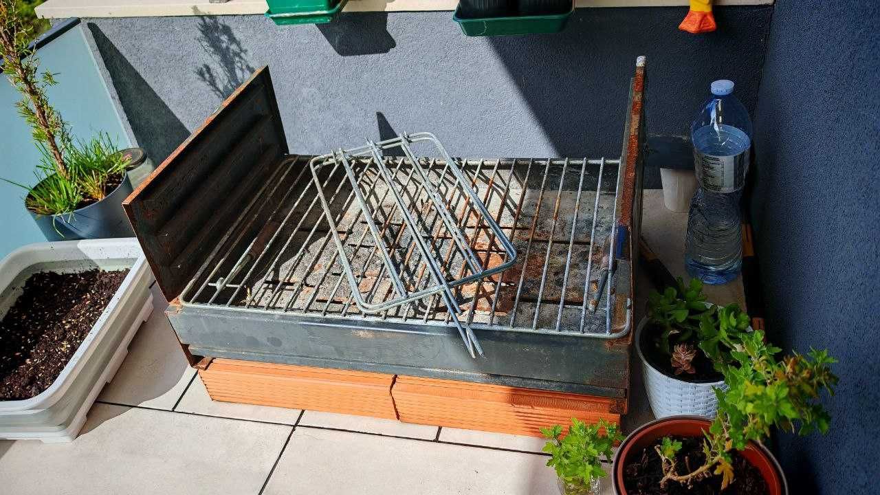 Grelhador a Carvão