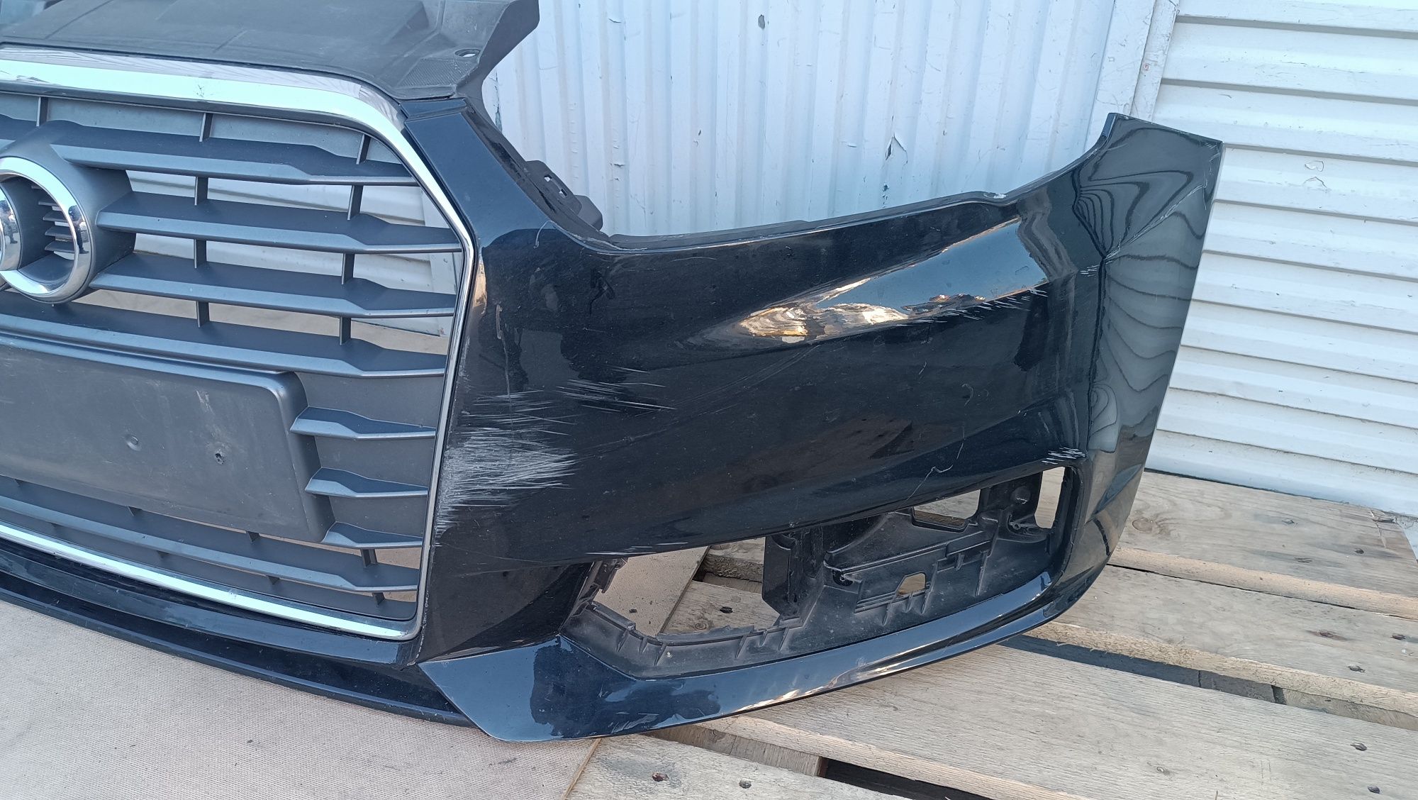 Vendo parachoque de frente Audi A1 8XA ano 2015/18