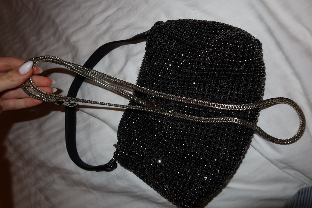 Сумка з сяючими камінцями