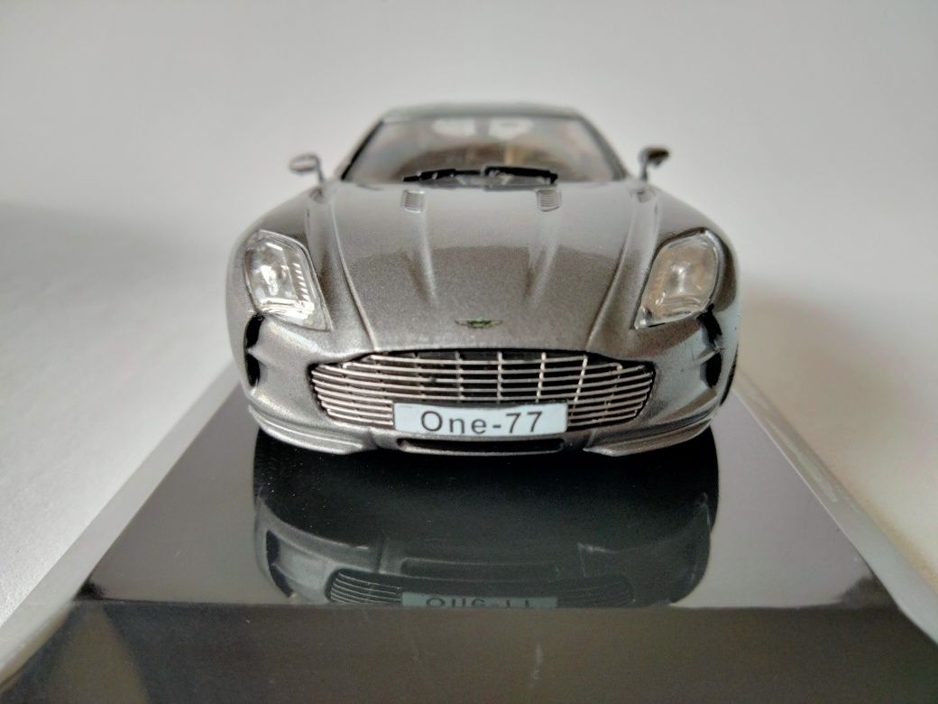 1/43 Aston Martin One-77 (2009)