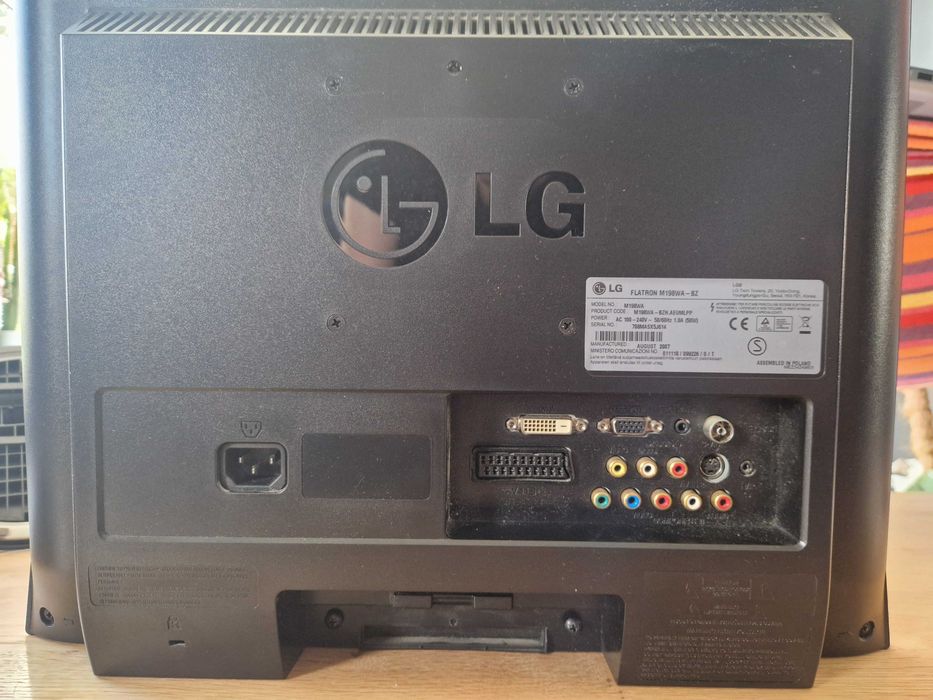Telewizor LG Flatron Wide
